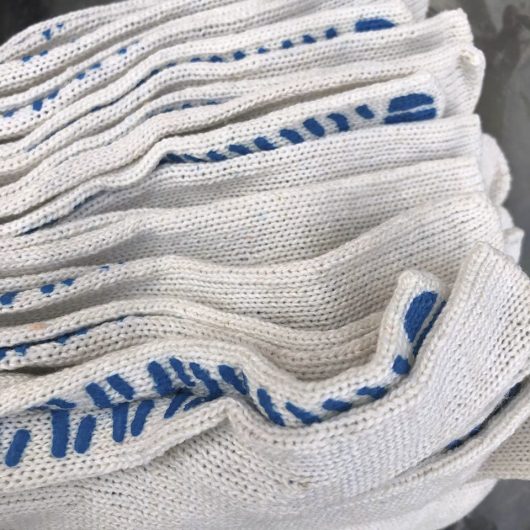 Перчатки хозяйственные рабочие 100% хб с ПВХ (рисунок волна) от производителя ФлёрТекс Иваново