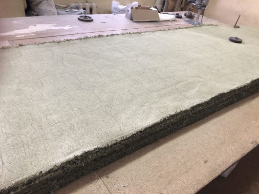 Ткань парусина брезентовая ГОСТ 15530-93 ш. 90 см, на раскройном столе компании ФлёрТекс Иваново